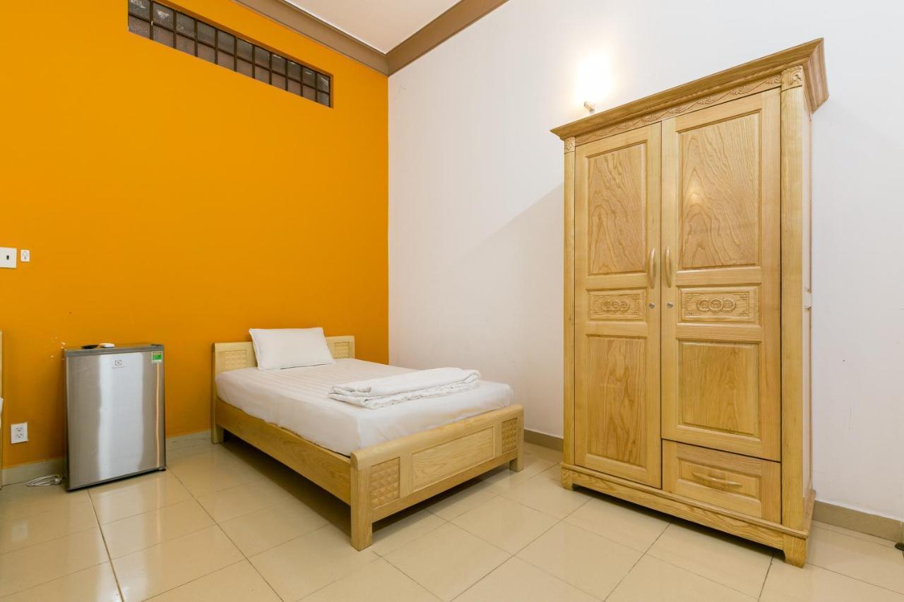 Spot On 710 Sakura Hostel Cholon Хошимин Екстериор снимка