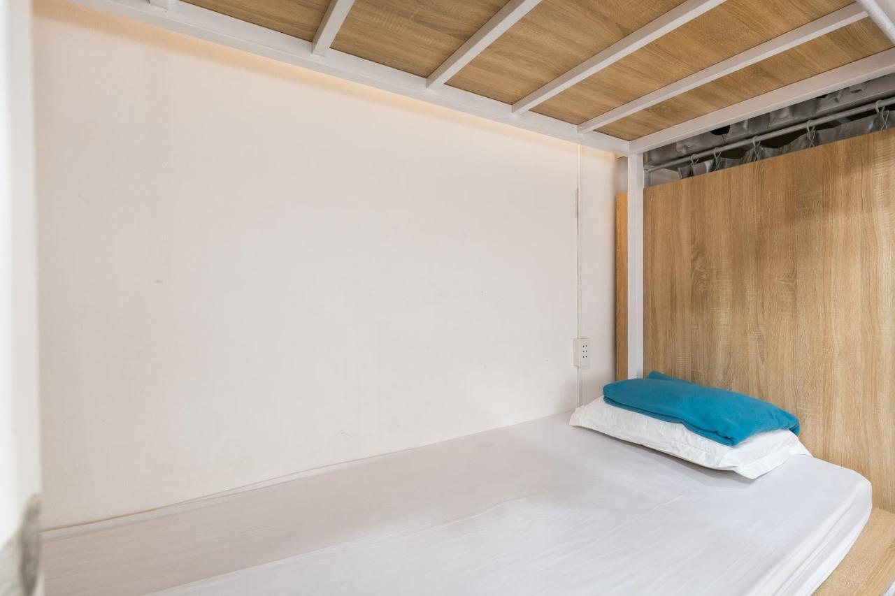 Spot On 710 Sakura Hostel Cholon Хошимин Екстериор снимка