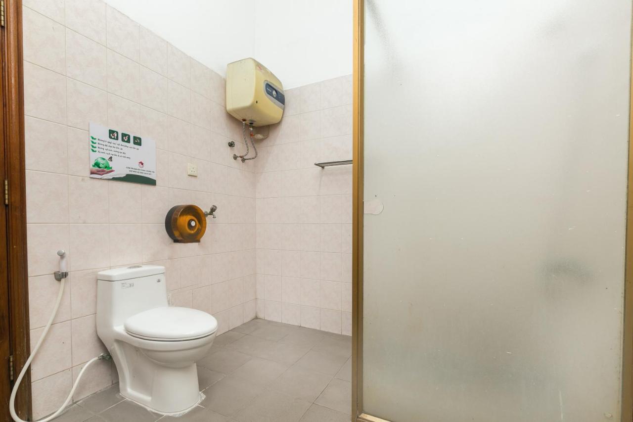 Spot On 710 Sakura Hostel Cholon Хошимин Екстериор снимка